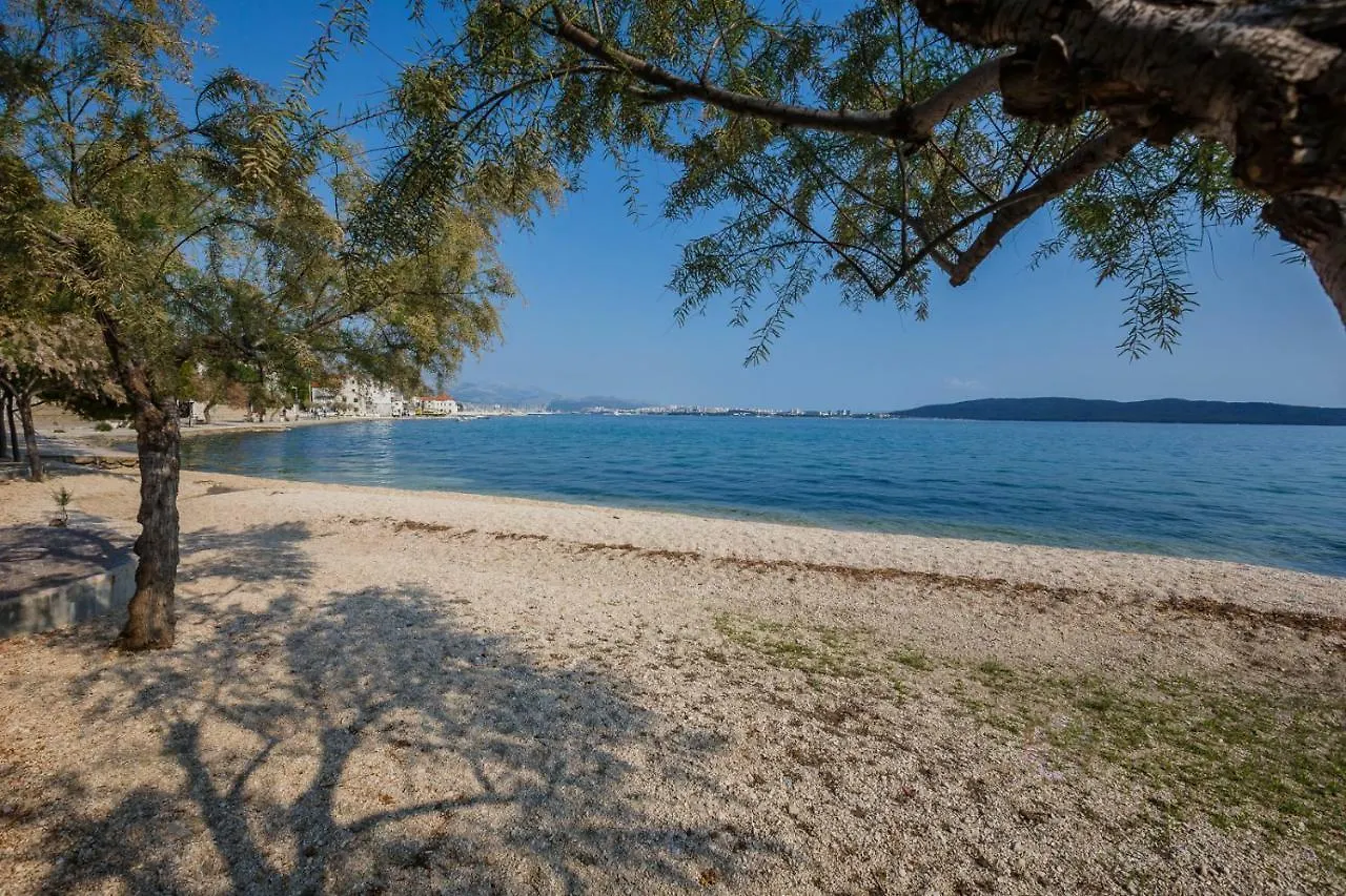 Apartment Ribica Kastela 0*,