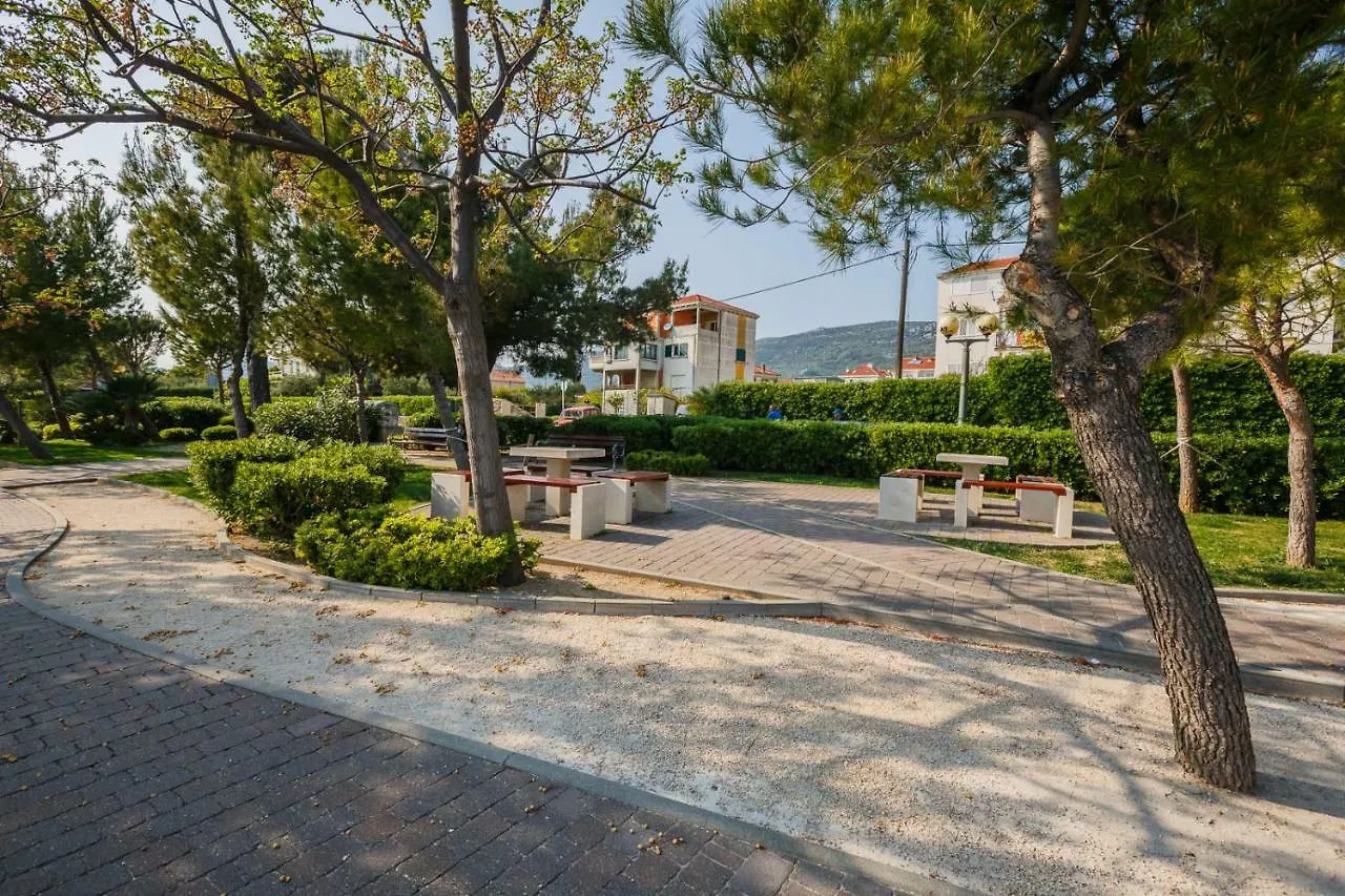 Apartment Ribica Kastela